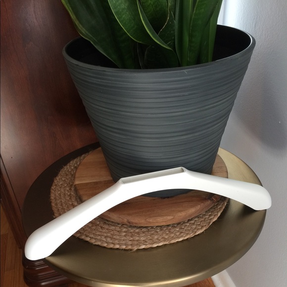 COPY - SHOULDER SHAPER HANGER COVERS. 20 SHAPER COVERS. DESIGNED TO COVER YOUR … - Picture 3 of 13